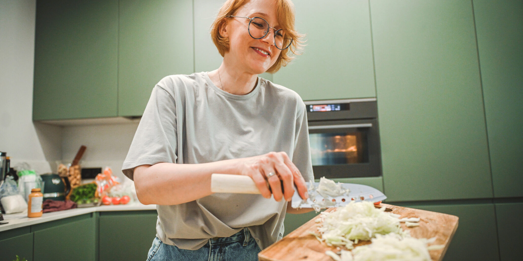 woman chopping onions